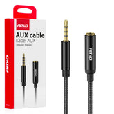 AUX-jatkojohto 3,5 mm uros- ja naarasliittimillä
