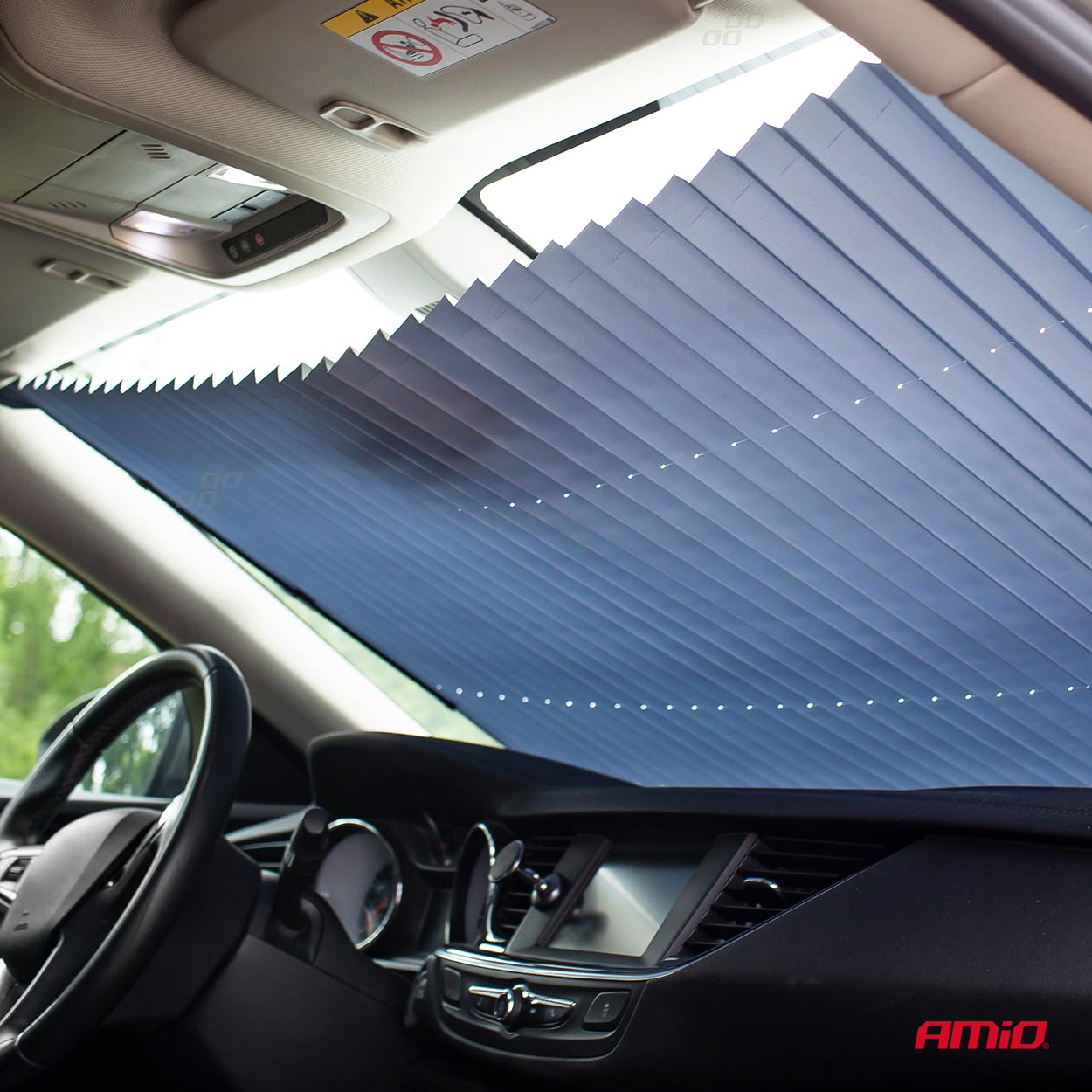 Foldable sunshade in aluminum foil and PE film