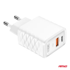 Vægoplader med USB-A, USB-C og 38 W effekt