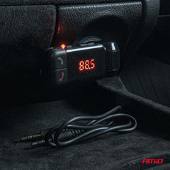 FM-transmitter med Bluetooth og håndfri opkald