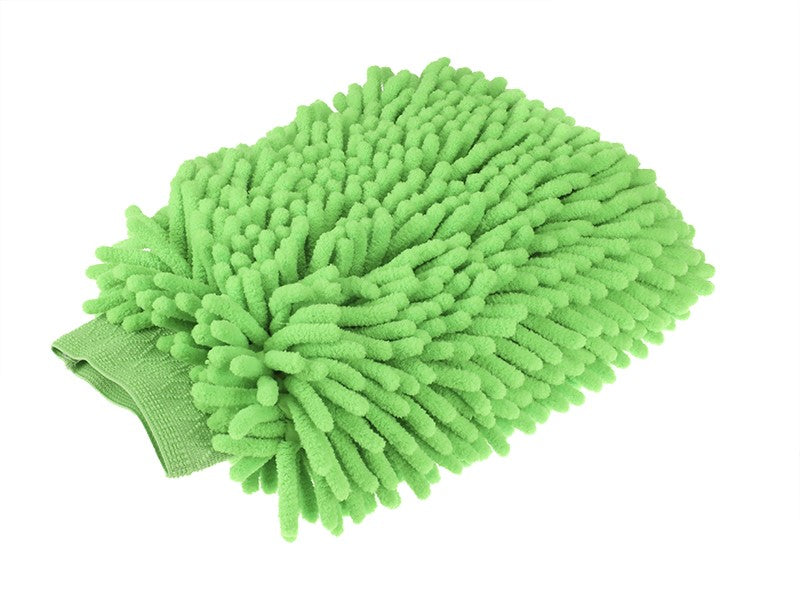 Microfibra e spazzole nel set detailing CARMOTION