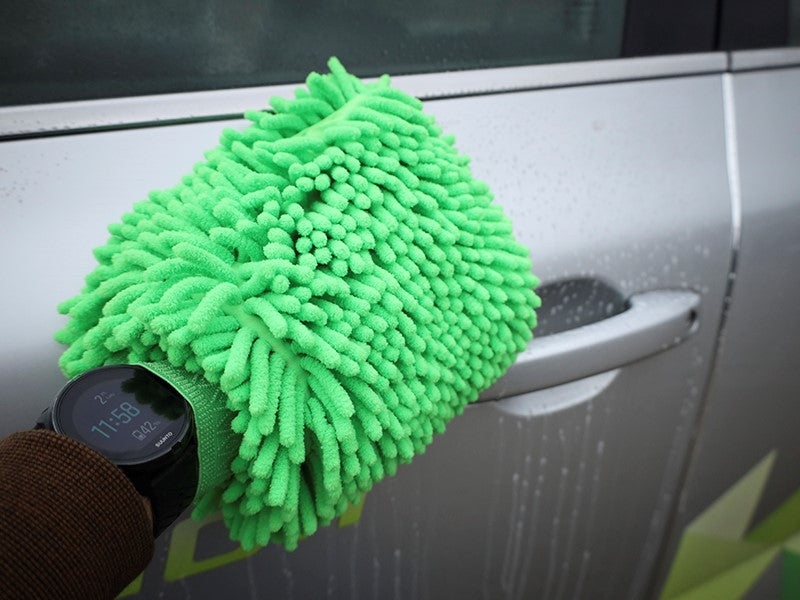 Kit completo per la cura dell’auto da 19 pezzi con borsa portaoggetti