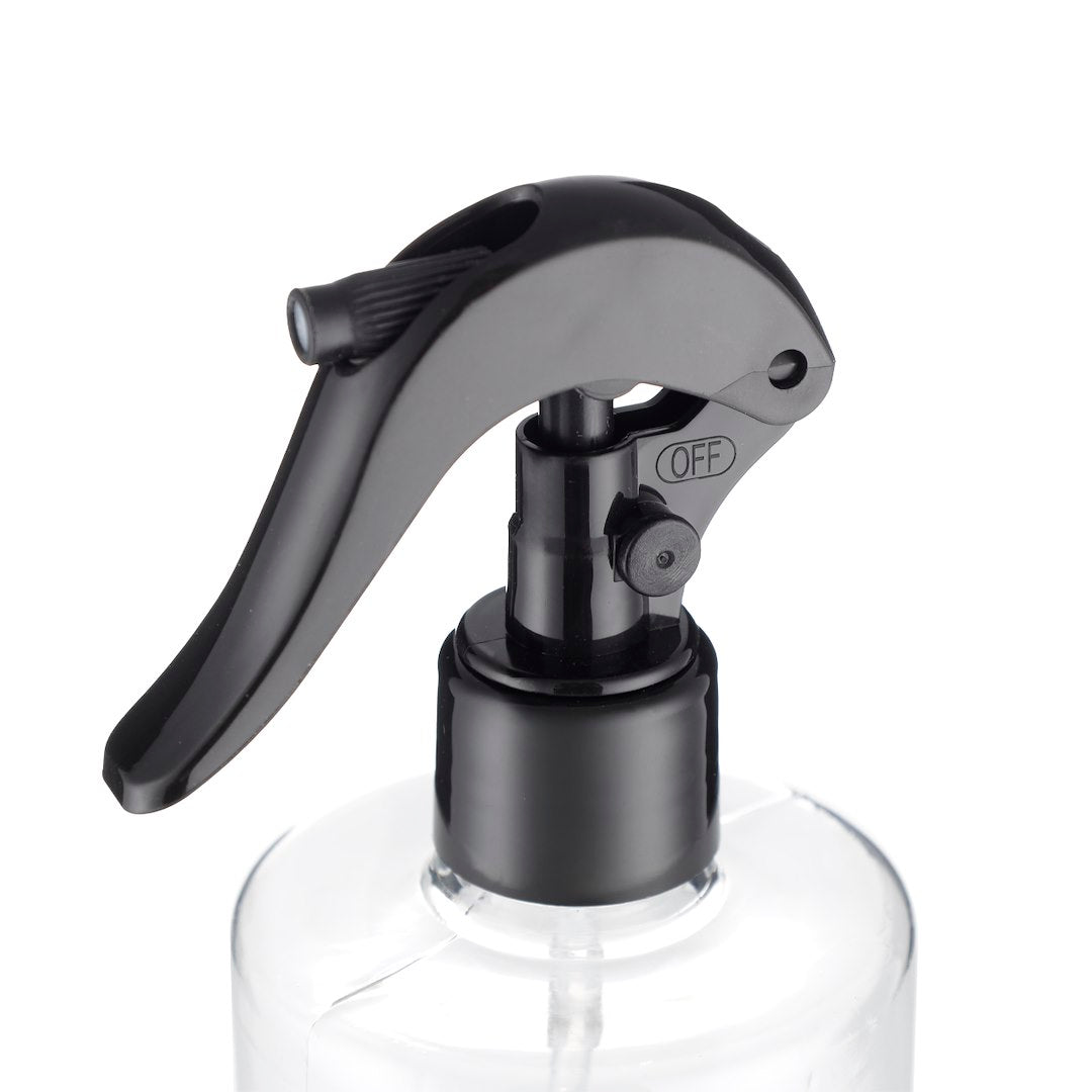 Průhledná rozprašovací láhev 500 ml s ergonomickým úchopem